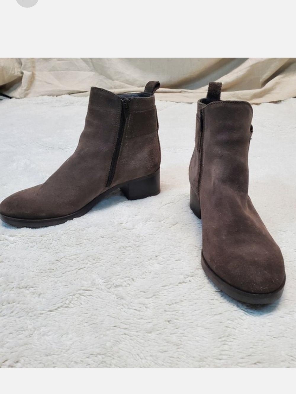 Clarks Taupe Suede Ankle Boots Women 7.5 Classic Office Capsule Work Boho Dressy